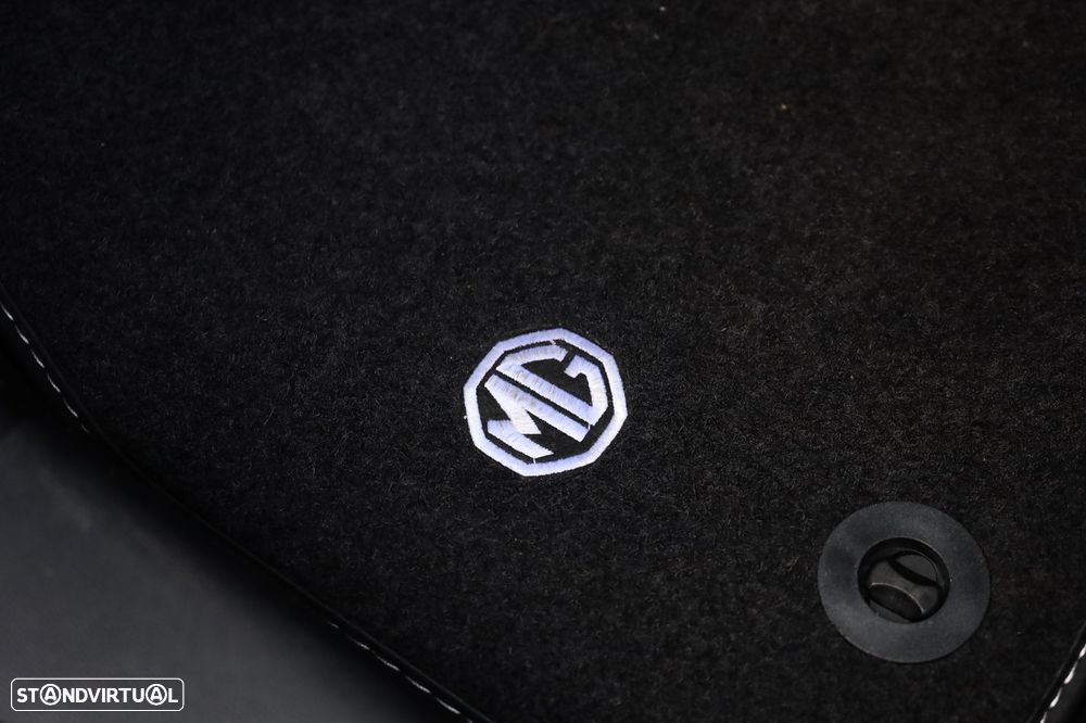 MG ZS 1.5 Hybrid+ Luxury - 25