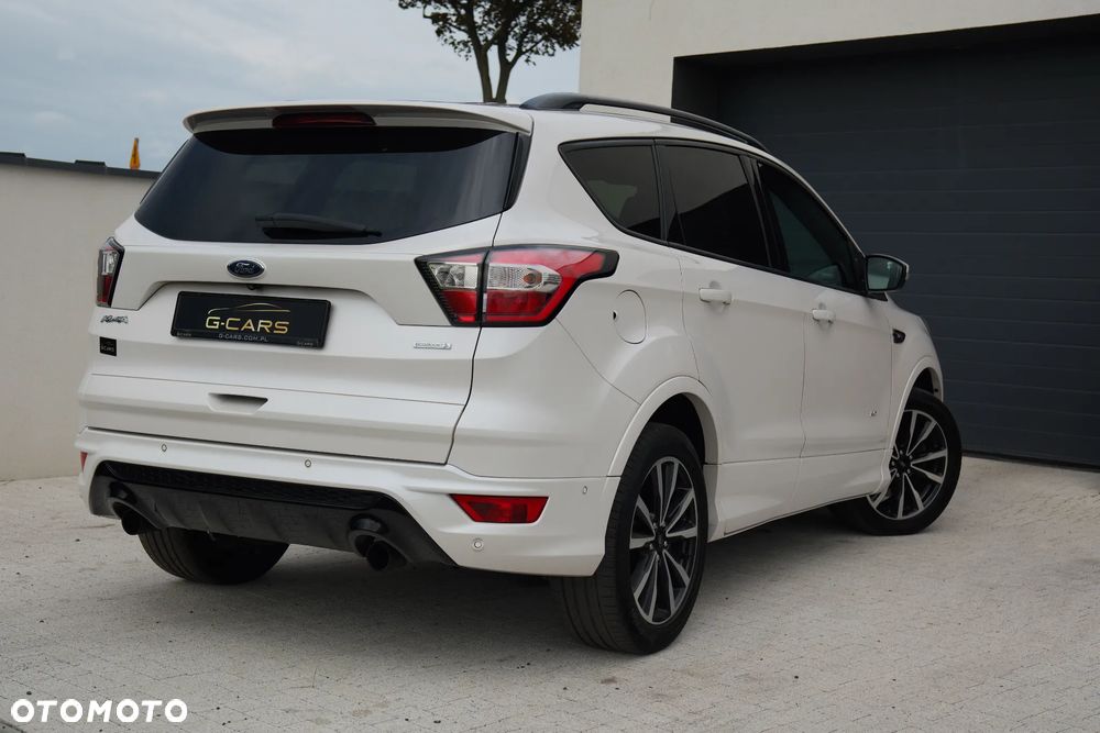 Ford Kuga - 12