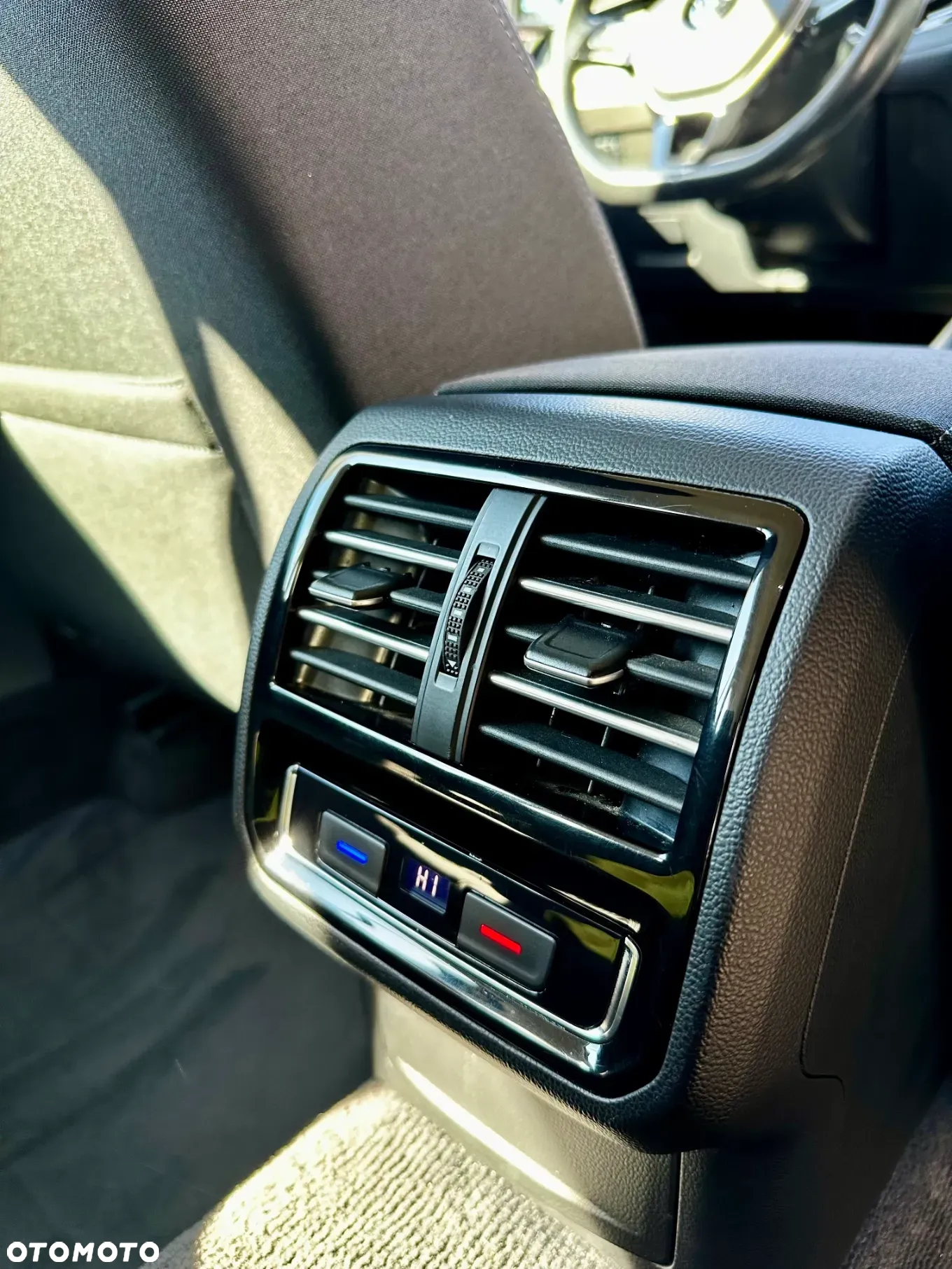 Volkswagen Passat 1.6 TDI BMT Comfortline - 12