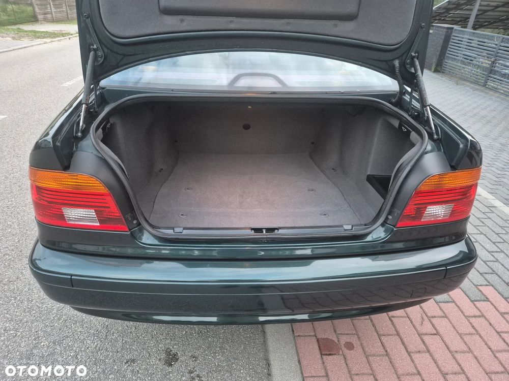 BMW Seria 5 520i - 13