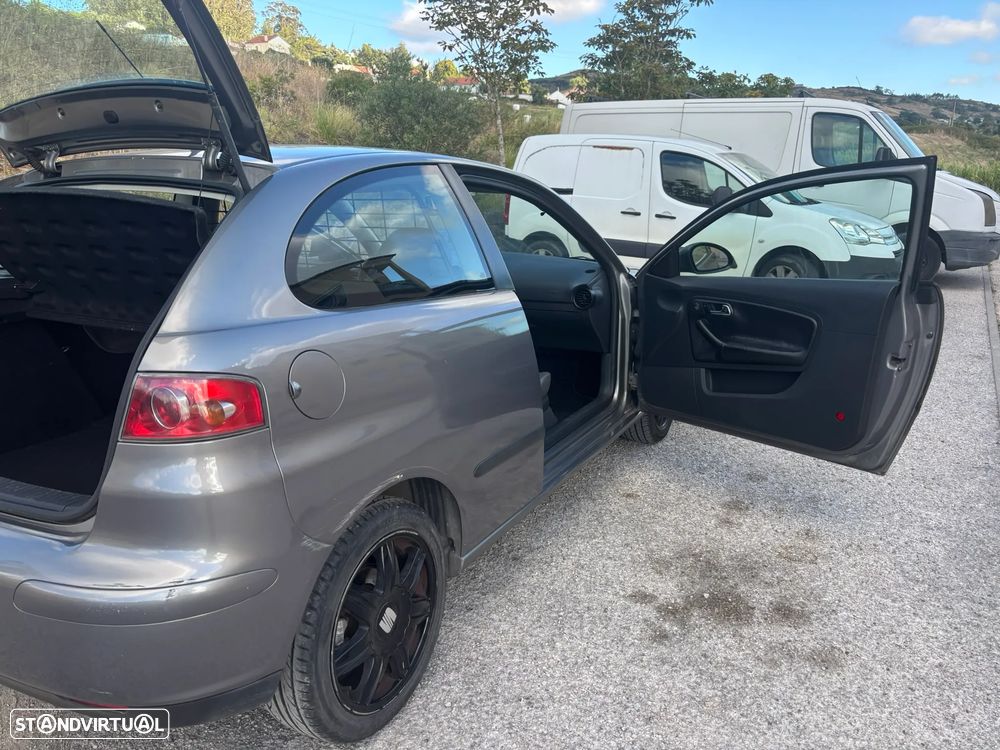 SEAT Ibiza — fotografia 9
