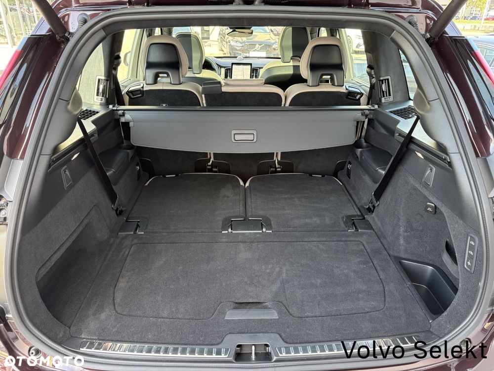 Volvo XC 90 - 32