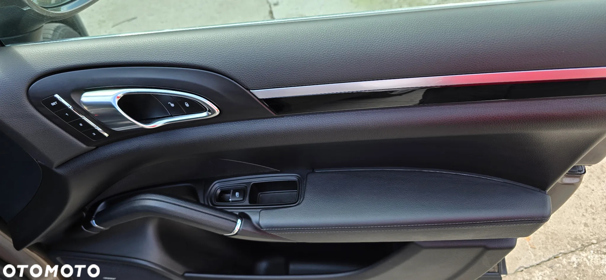 Porsche Cayenne Platinum Edition - 10