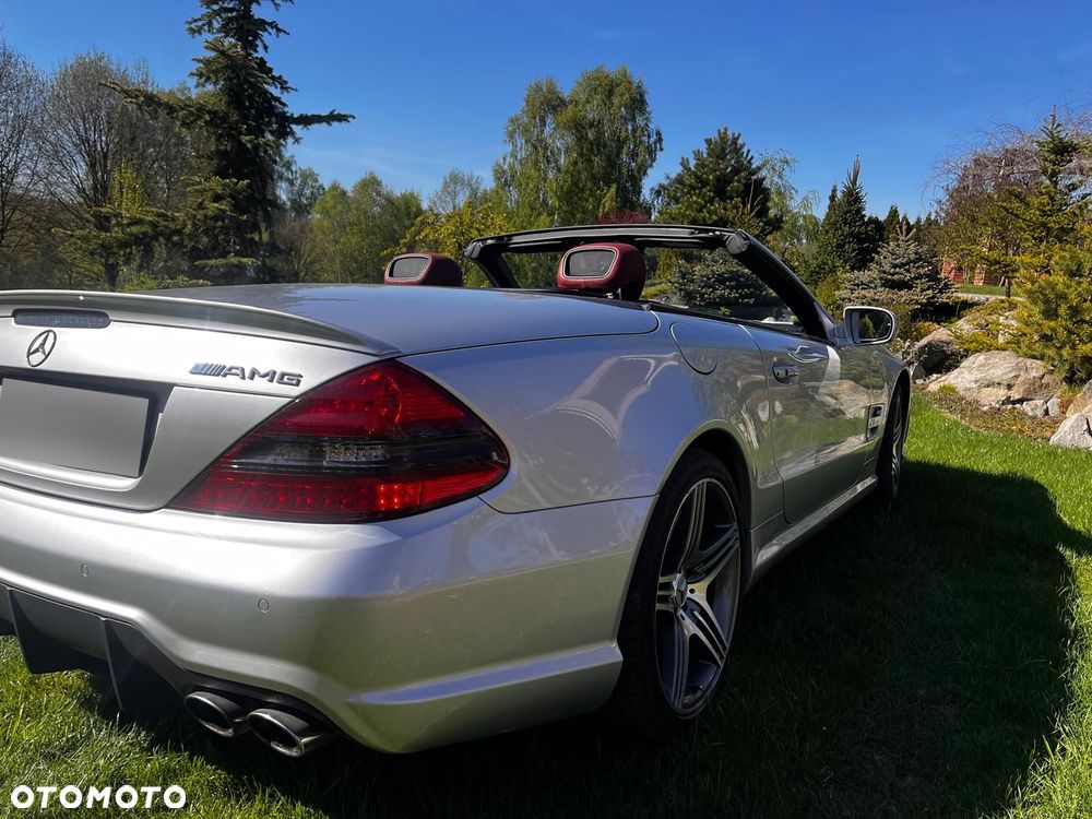 Mercedes-Benz SL 63 AMG - 8
