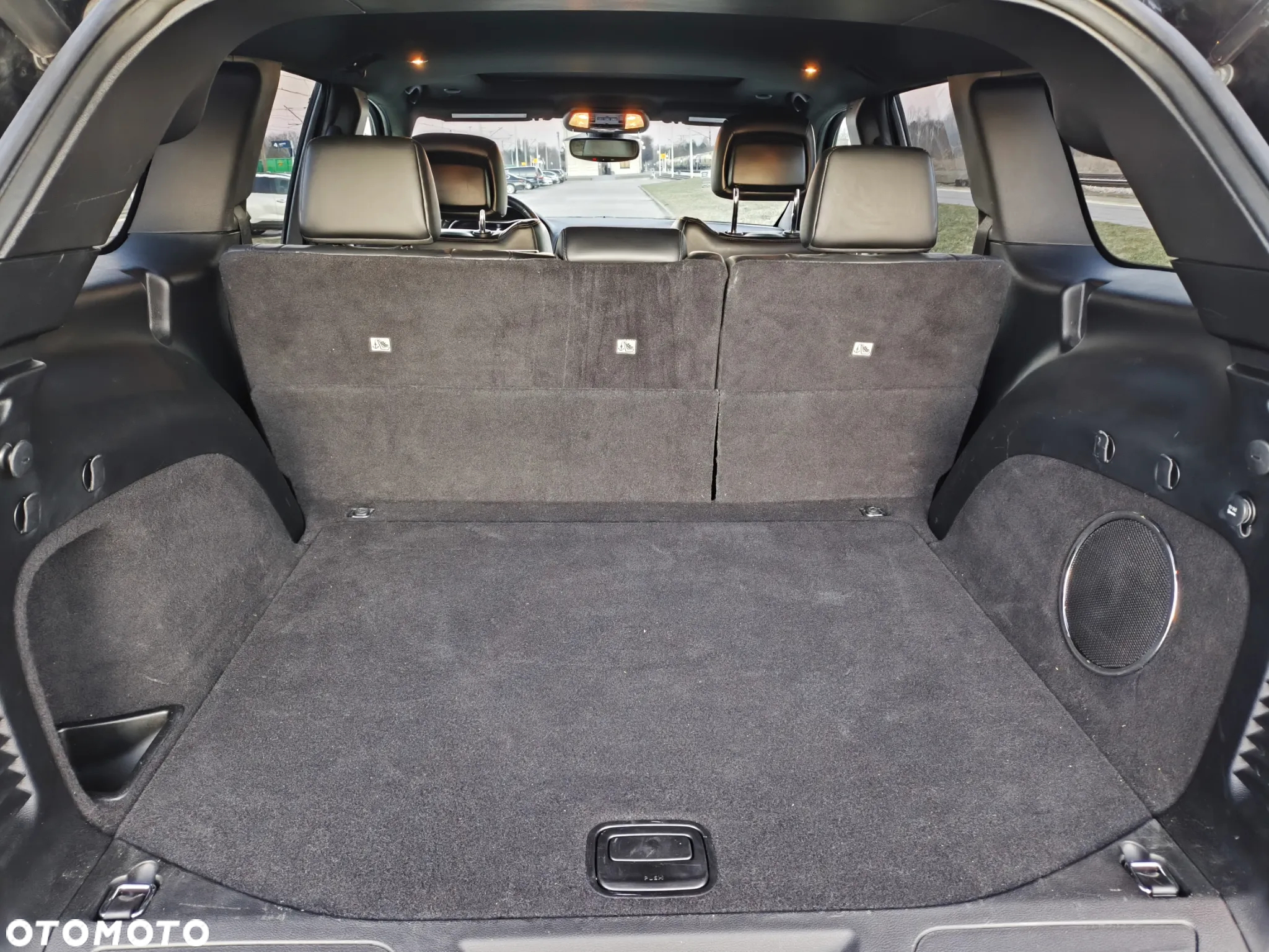 Jeep Grand Cherokee - 27