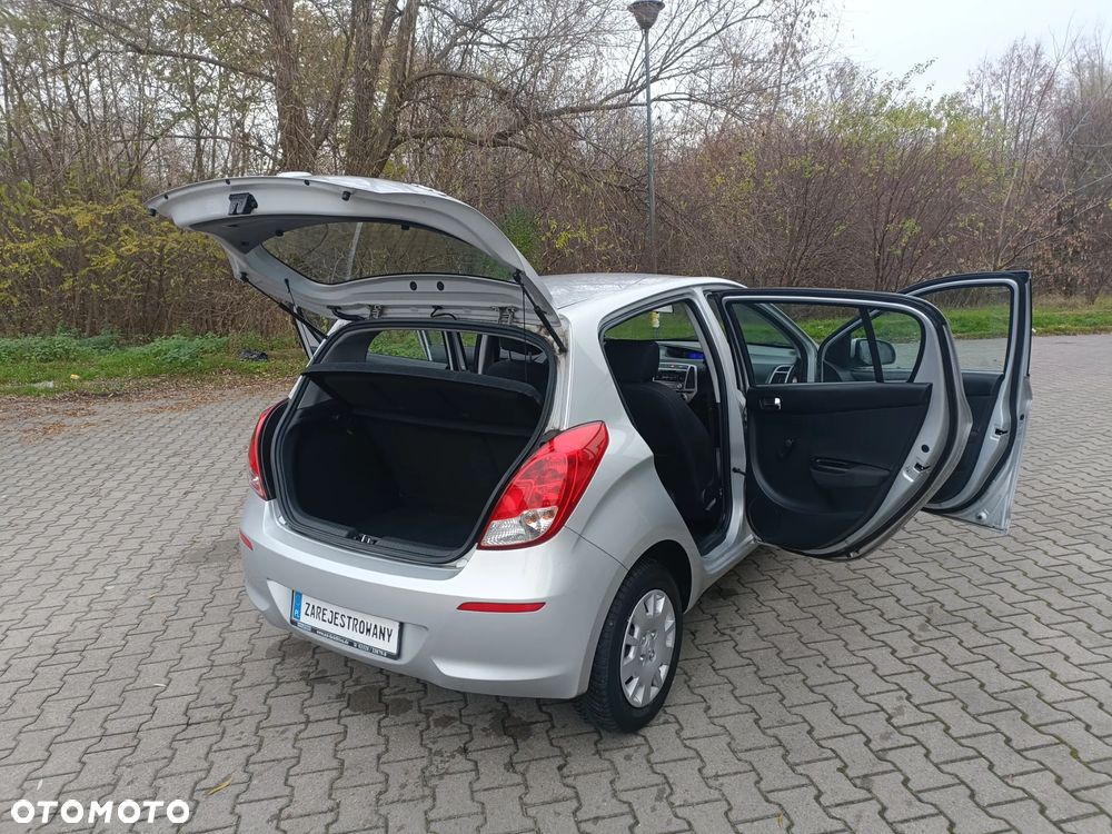 Hyundai i20 1.25 Comfort - 20