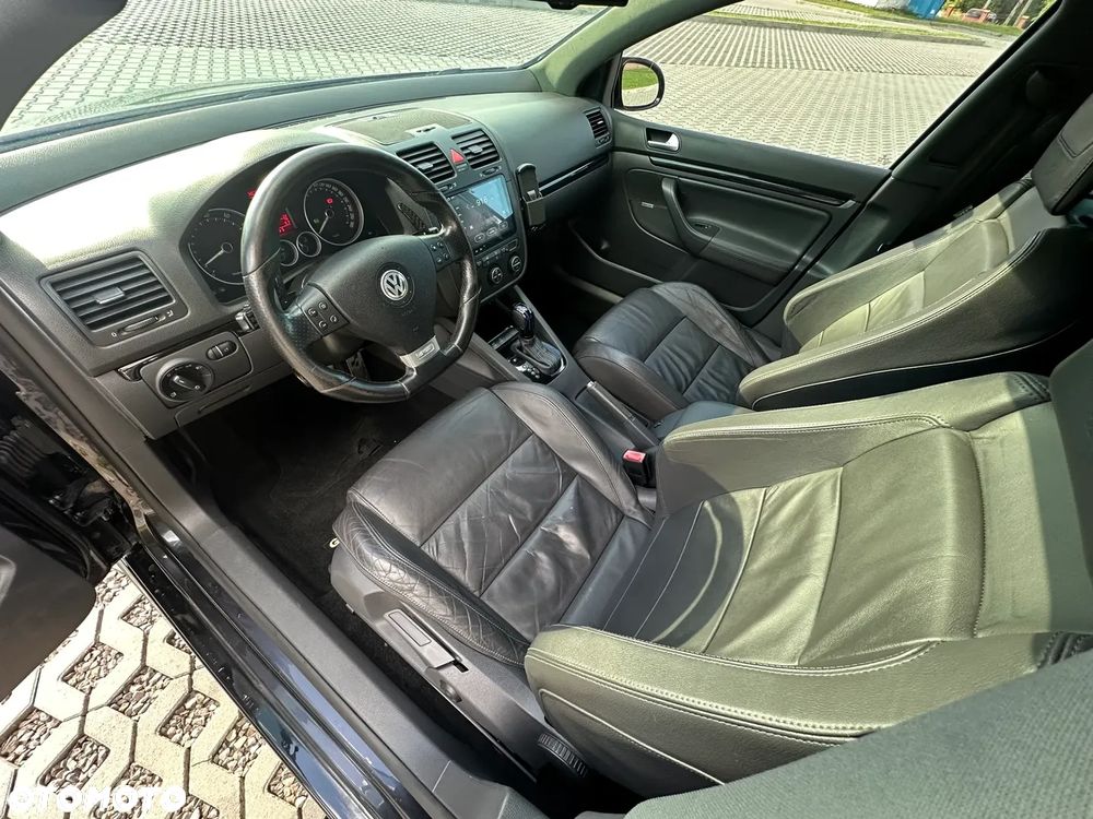 Volkswagen Golf V R32 DSG - 2