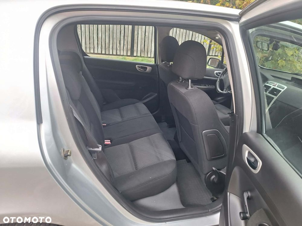 Peugeot 307 - 10