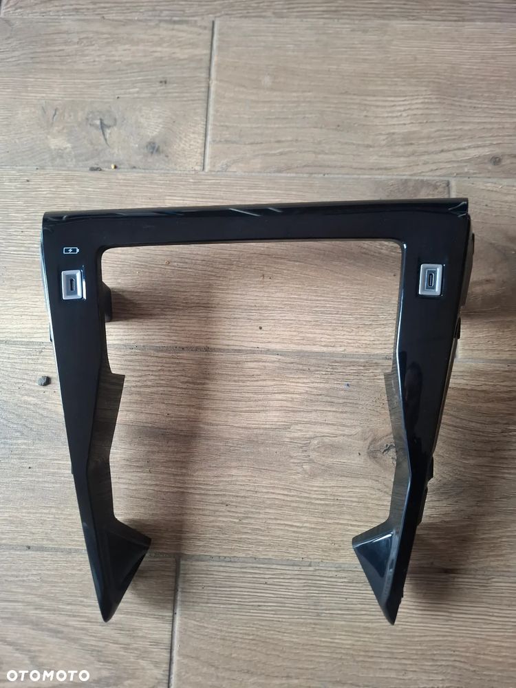 Peugeot 2008 konsola z gniazdami port USB MOU023880 9848394780 - 1