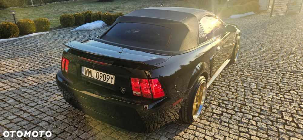 Ford Mustang - 20