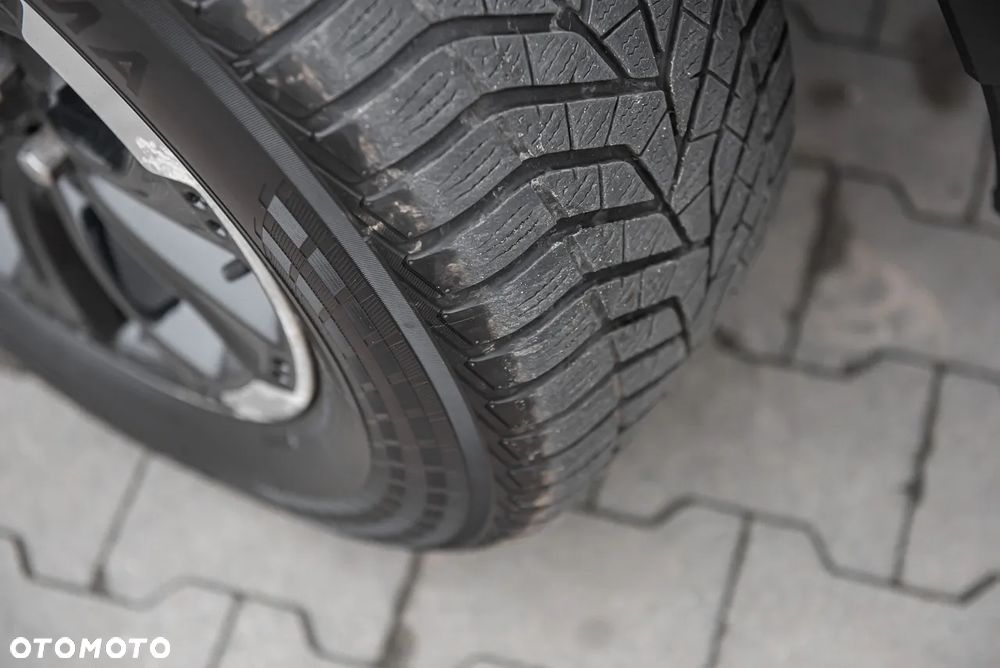 Jeep Grand Cherokee - 40