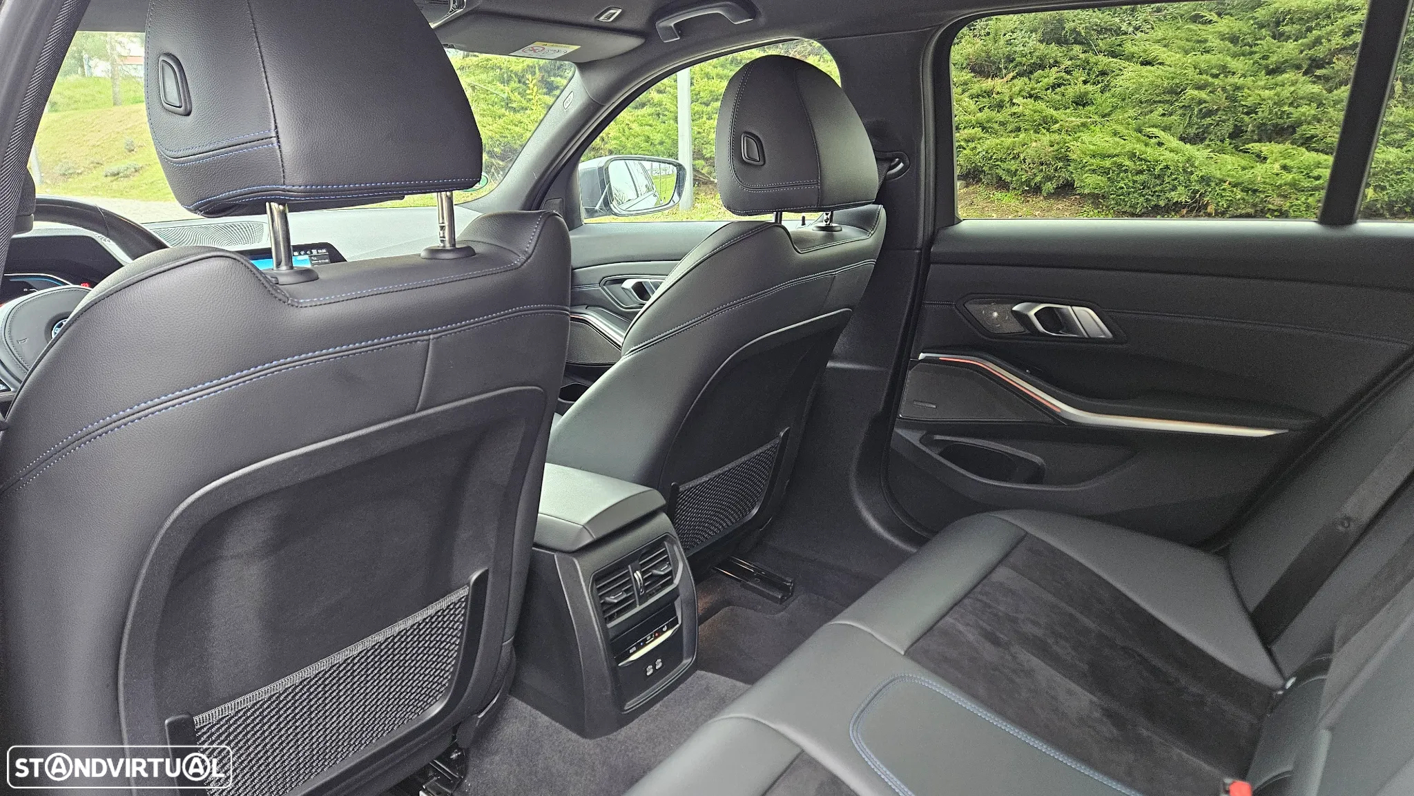 BMW 330 e Touring Pack M Auto - 35