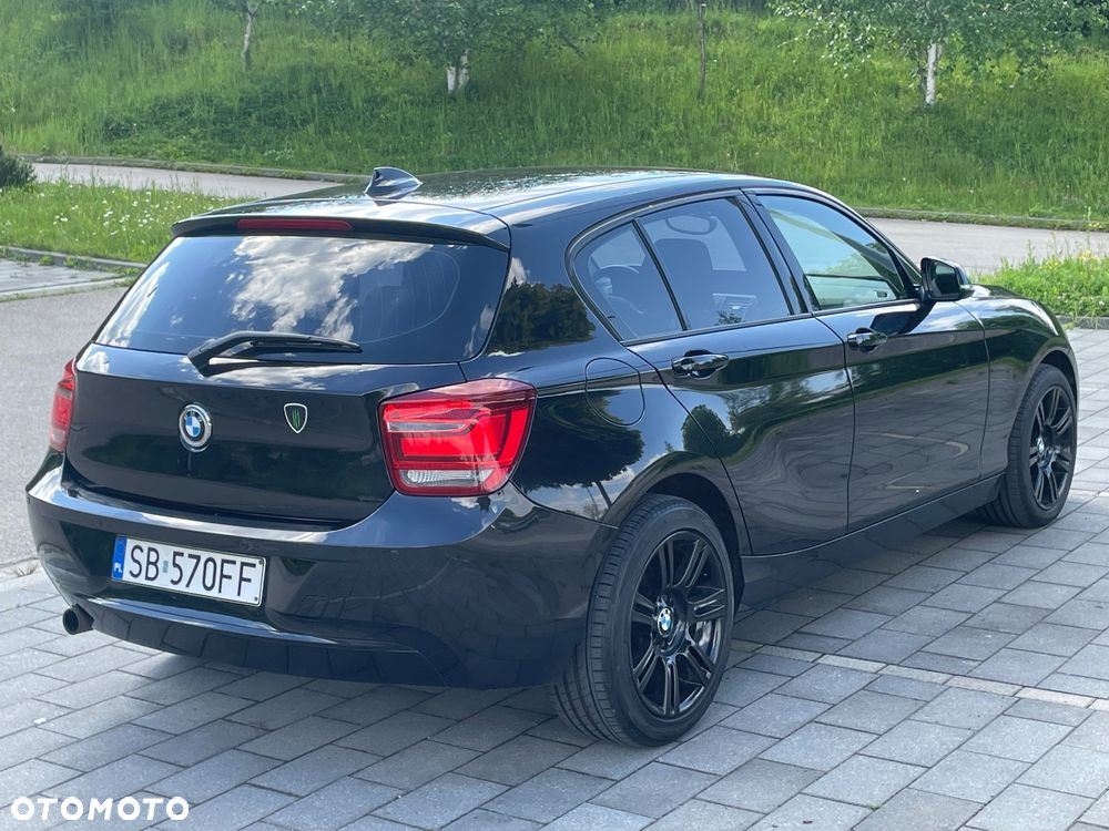 BMW Seria 1 118d Sport Line - 2