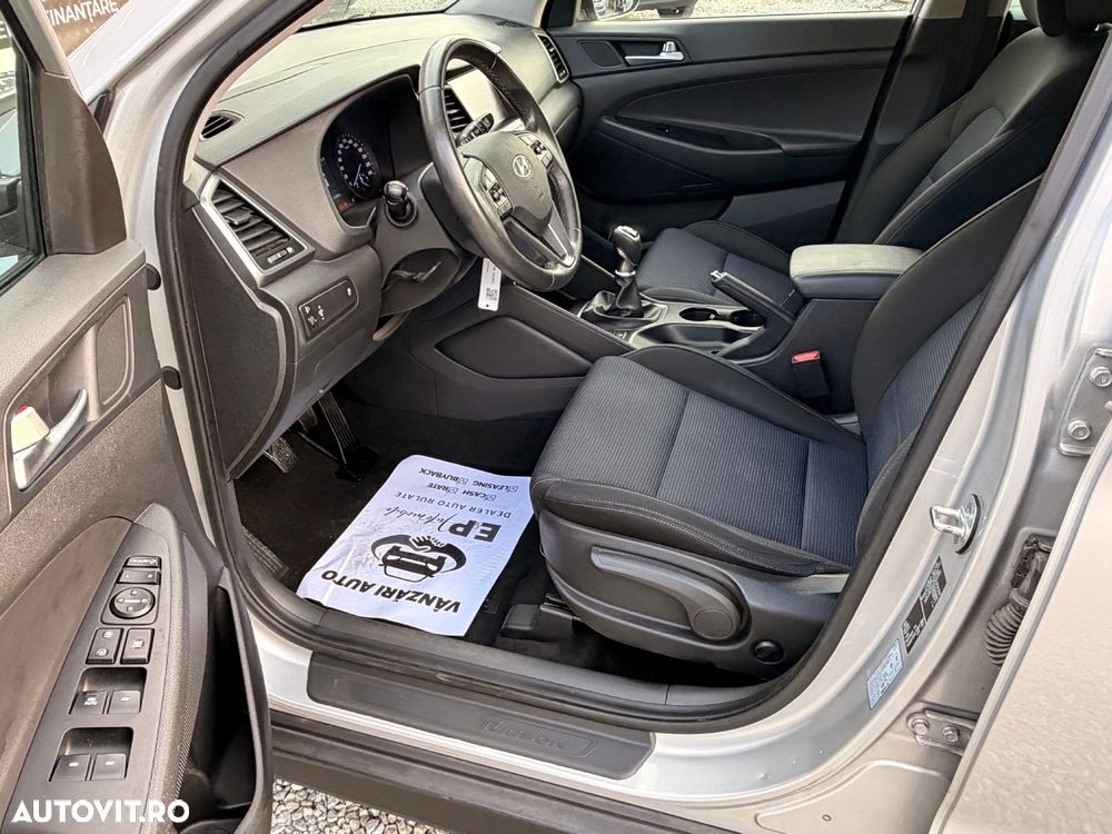 Hyundai Tucson blue 1.7 CRDi 2WD Style - 6