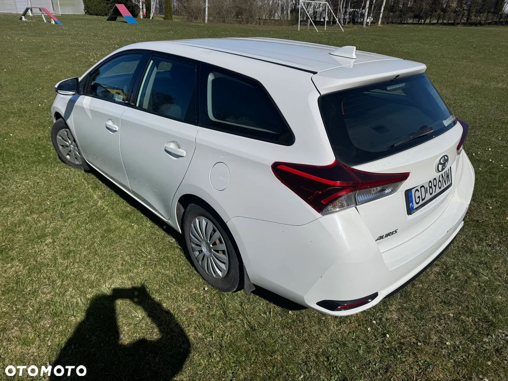 Toyota Auris 1.4 D-4D Active - 8