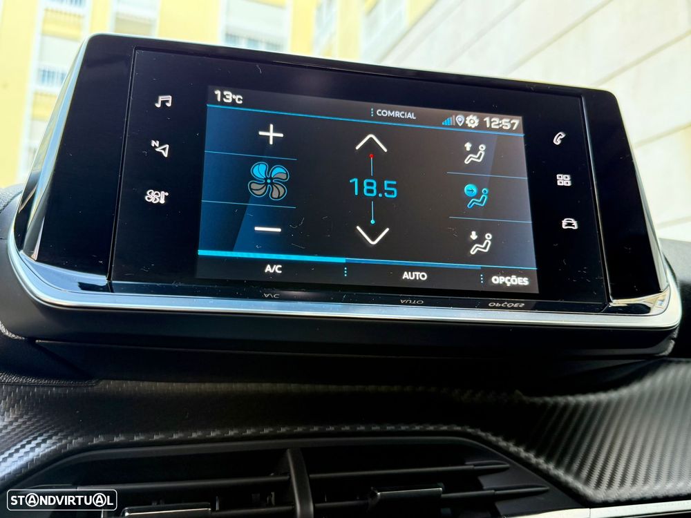 Peugeot 2008 PureTech 130 Allure Pack - 30