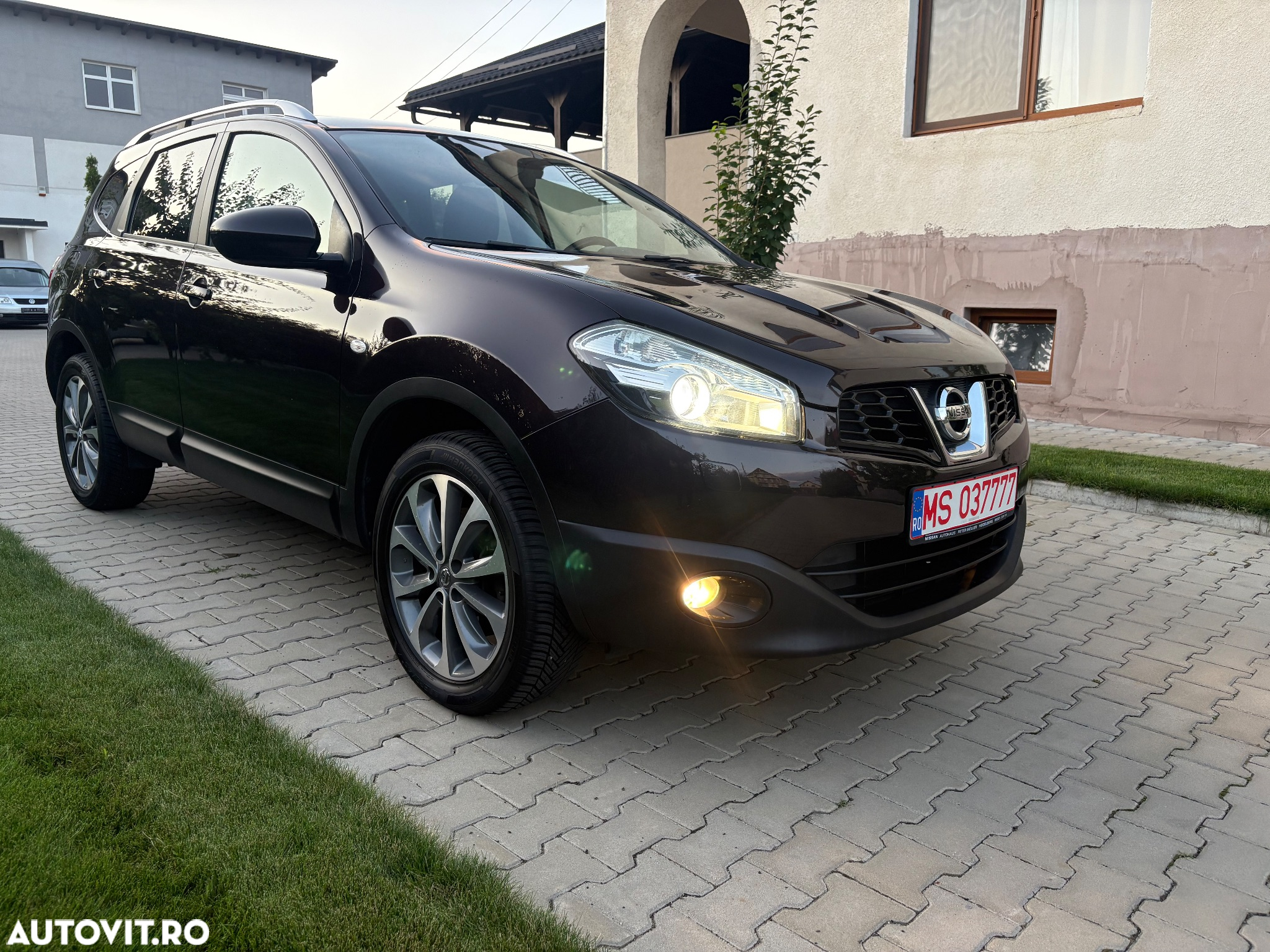 Nissan Qashqai+2 +2 2.0 "All Mode 4x4-i" Tekna - 14