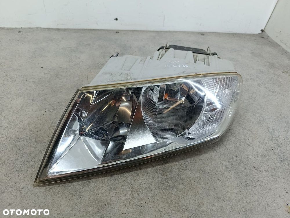 LAMPA PRZÓD LEWA SKODA OCTAVIA II - 1