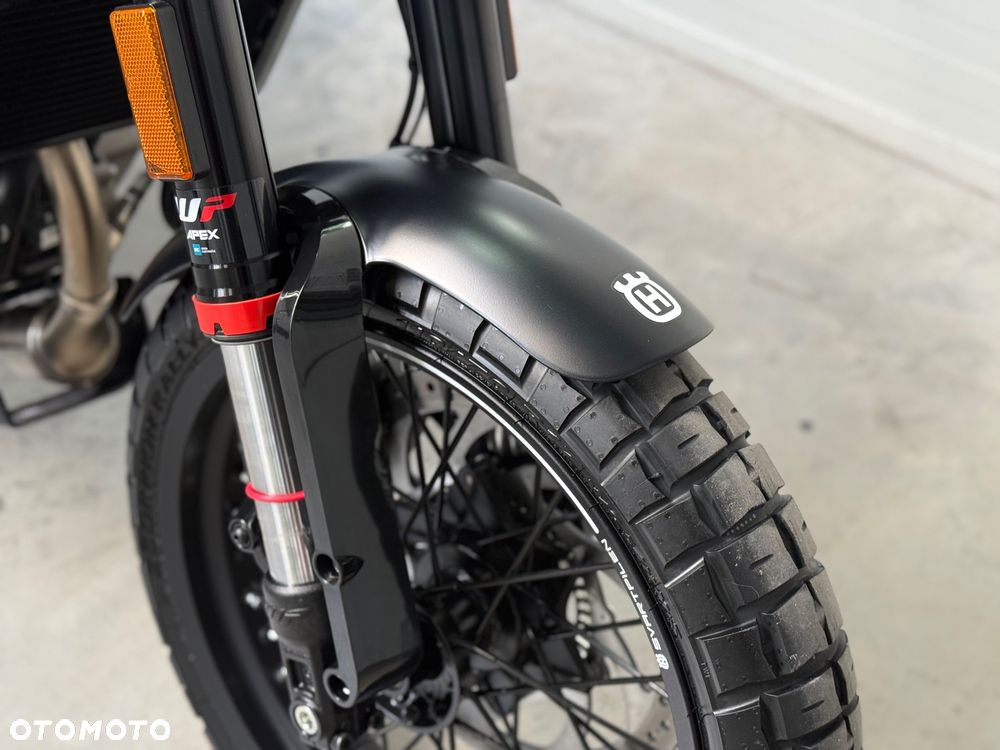 Husqvarna Svartpilen - 9