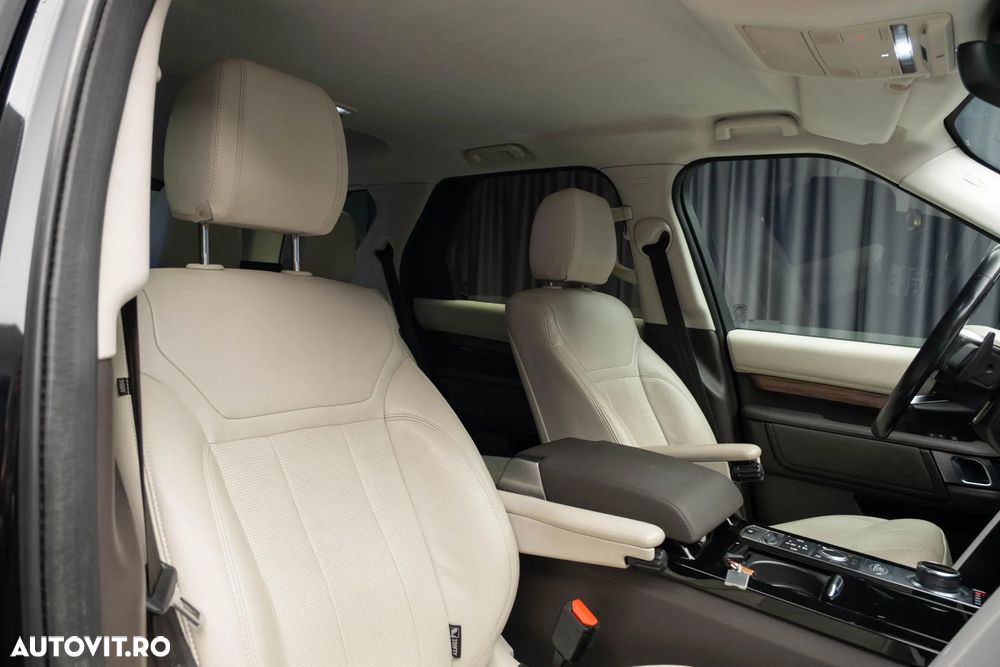 Land Rover Discovery 3.0 L SD6 HSE Luxury - 40