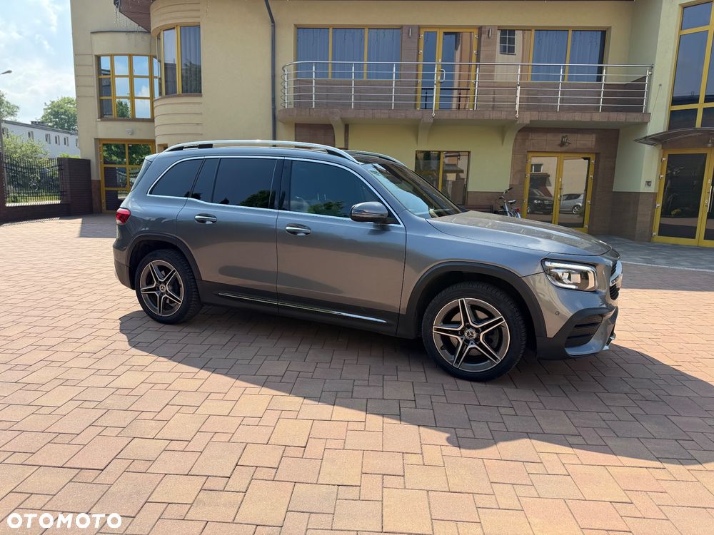 Mercedes-Benz GLB 250 4-Matic AMG Line 8G-DCT - 6