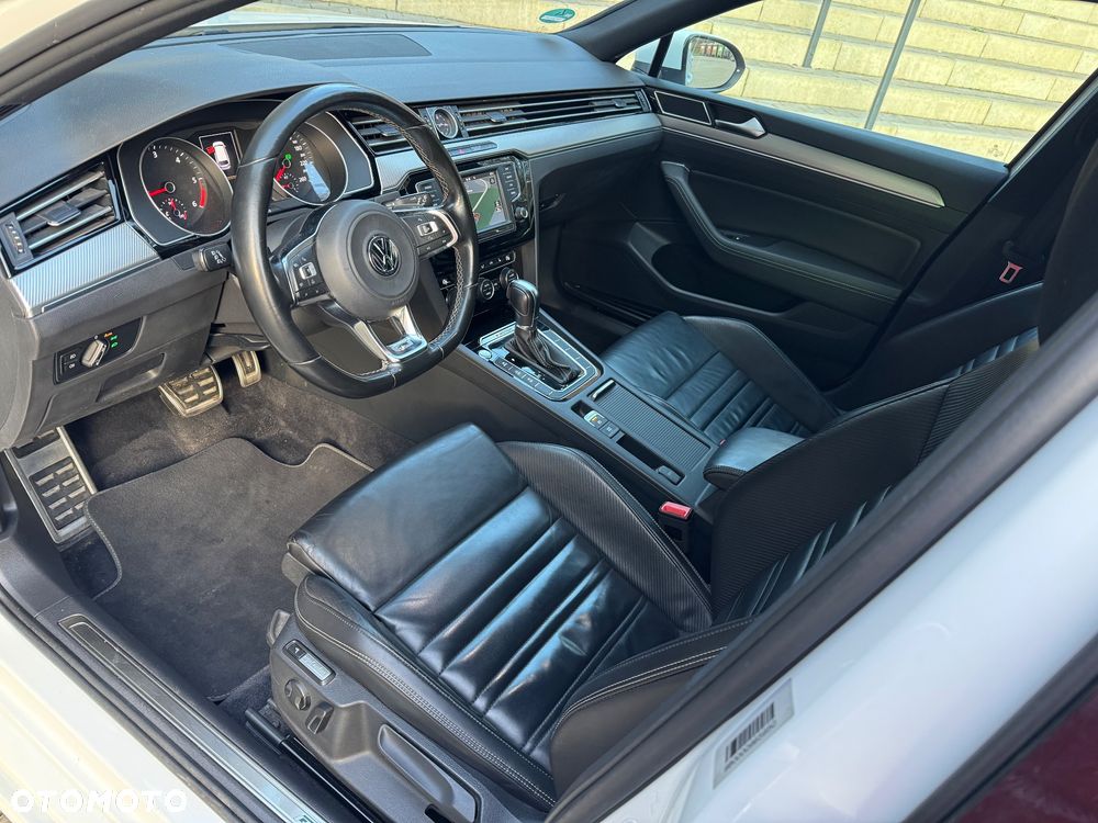 Volkswagen Passat 2.0 TDI SCR 4Mot DSG Highline - 20