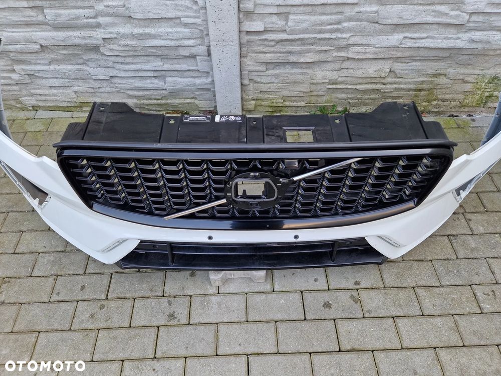 Zderzak Volvo Xc60 II R design lift 2021 - - 2
