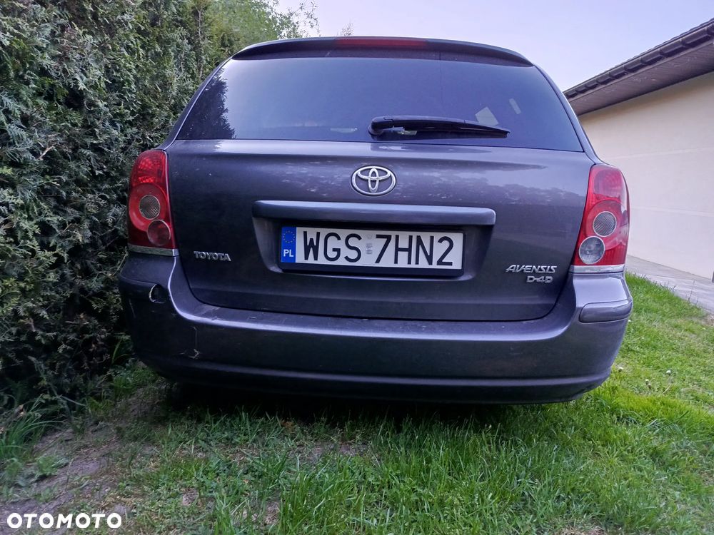 Toyota Avensis 2.0 D-4D Sol - 4