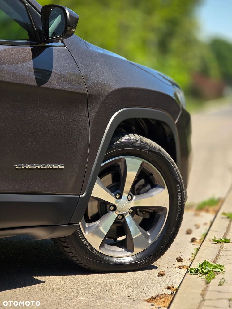 Jeep Cherokee 2.2 MJD Active Drive II Limited - 38