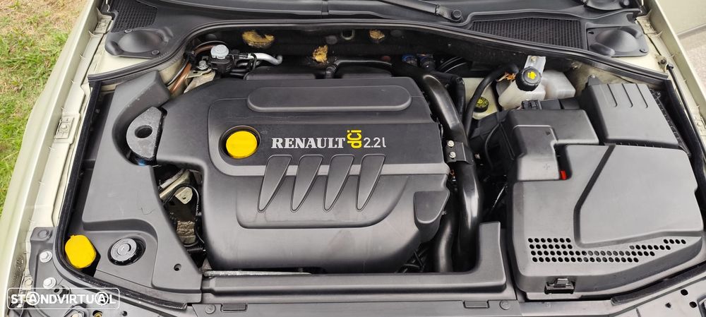 Renault Laguna 2.2 DCi Privilège - 19
