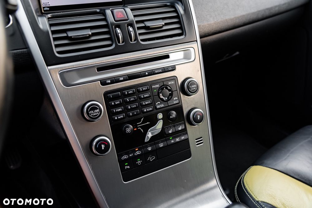 Volvo XC 60 D5 AWD - 34