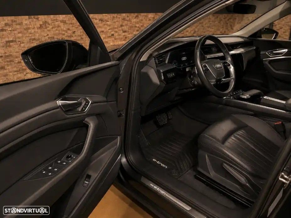 Audi e-tron 55 quattro Advanced — fotografia 7