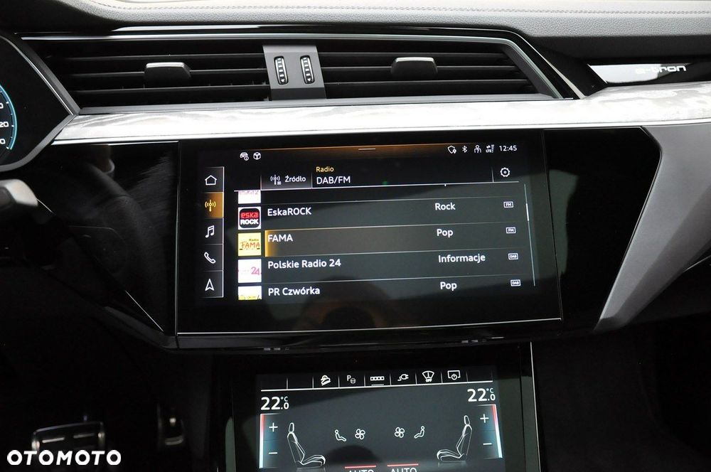 Audi Q8 Sportback e-tron - 27