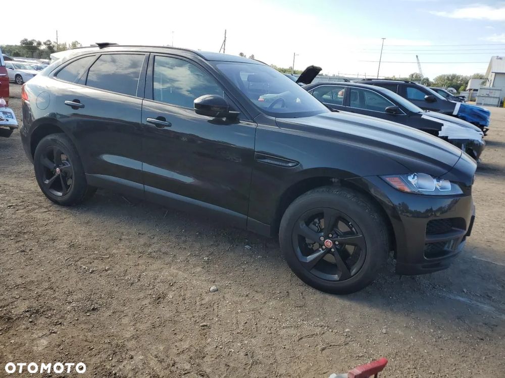 Jaguar F-Pace 25t AWD Prestige - 5