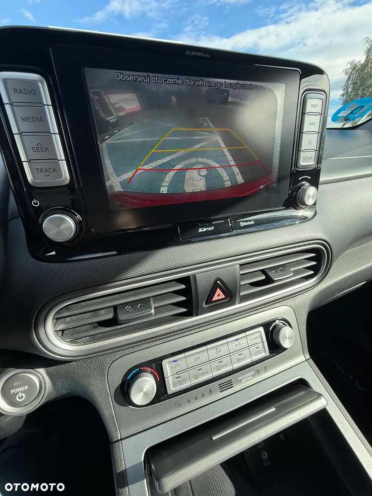 Hyundai Kona Select - 21