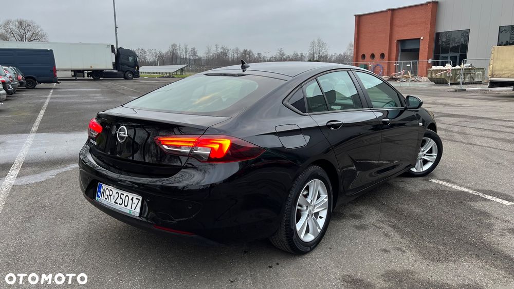 Opel Insignia 1.5 T Enjoy S&S - 4