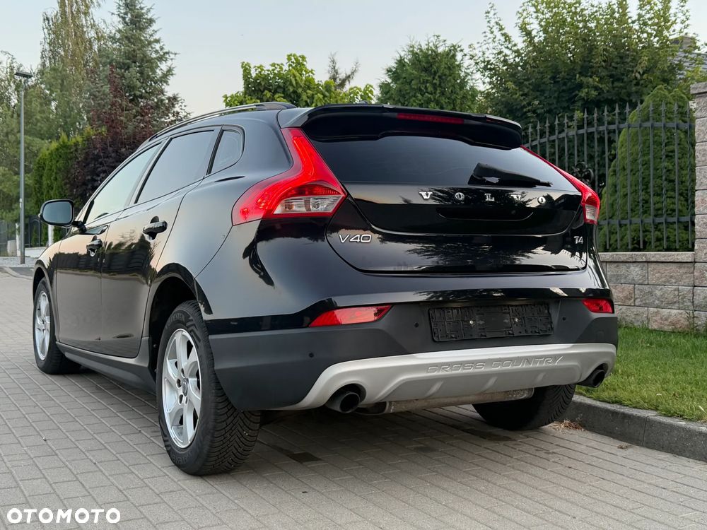 Volvo V40 T4 Powershift Momentum - 3