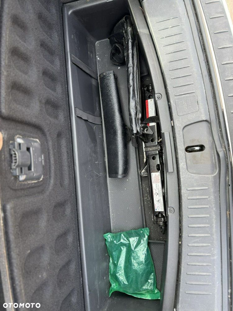 Chevrolet Captiva 2.4 2WD 5 Sitzer LS - 24