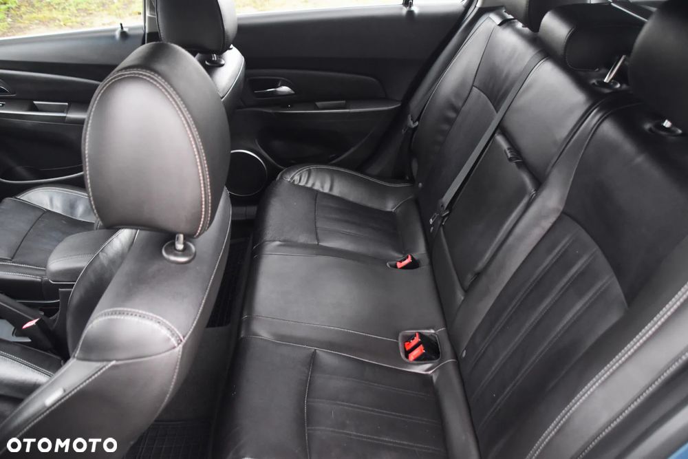 Chevrolet Cruze - 10