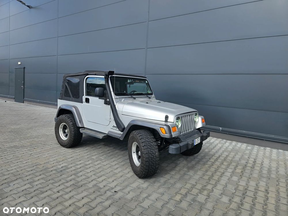 Jeep Wrangler 4.0 Automatik Sahara - 3