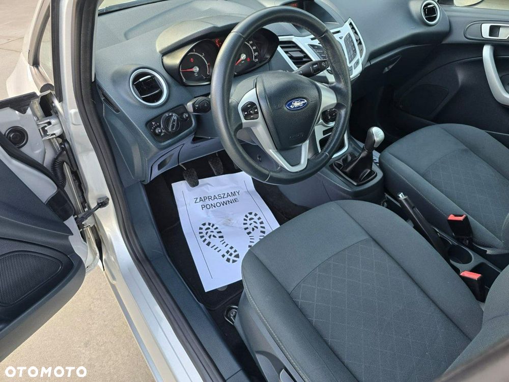 Ford Fiesta - 28