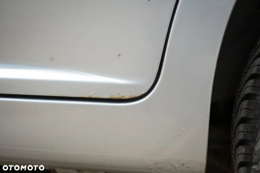 Peugeot 207 1.4 16V Trendy - 16