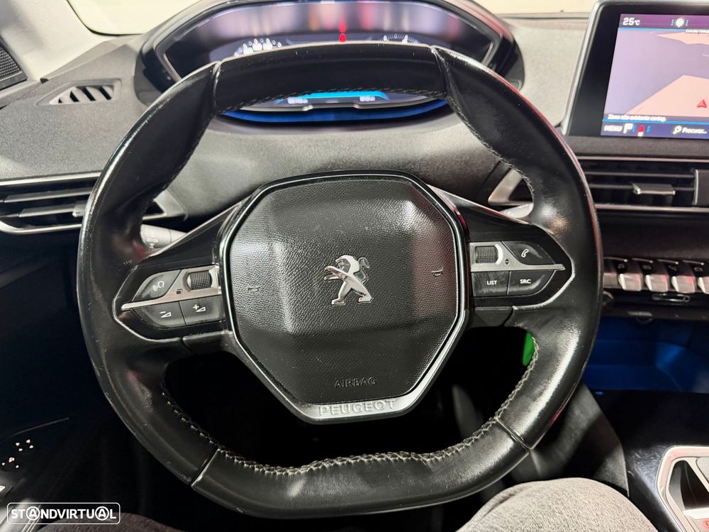 Peugeot 3008 - 23