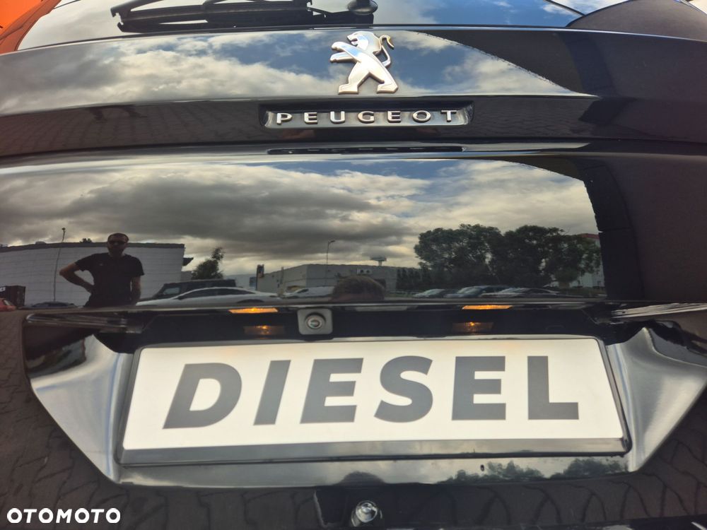 Peugeot 5008 BlueHDi 180 EAT8 GT - 12