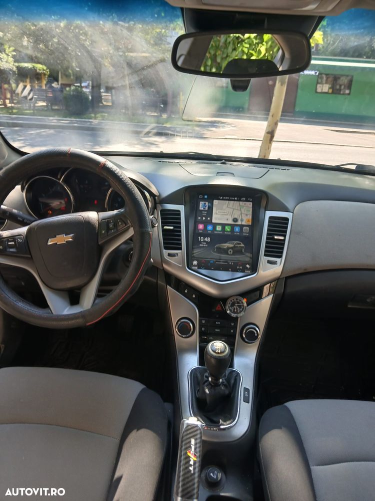 Chevrolet Cruze 1.8 Ecotec LT - 3