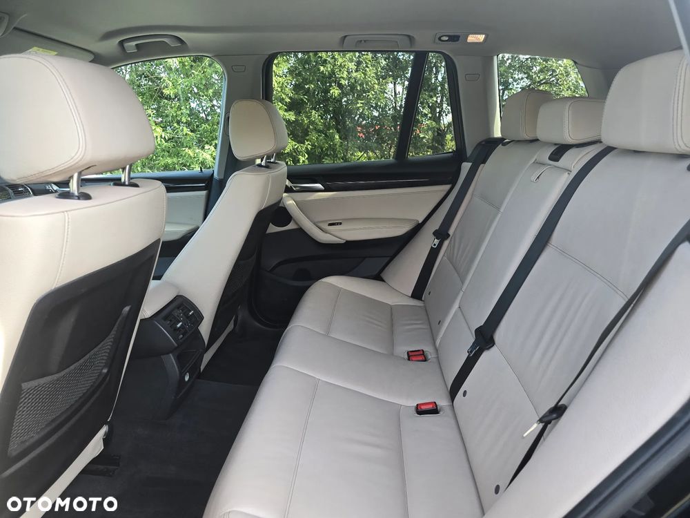 BMW X3 xDrive20d - 15