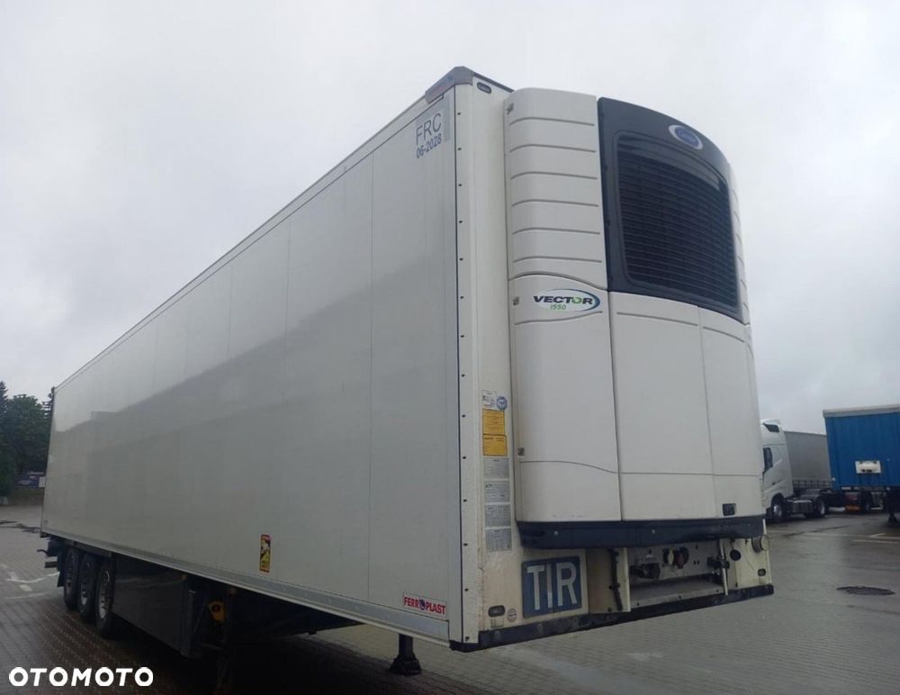 Schmitz Cargobull SKO FP 45 Carrier Vector 1550 - 2