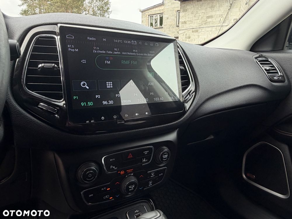 Jeep Compass - 22