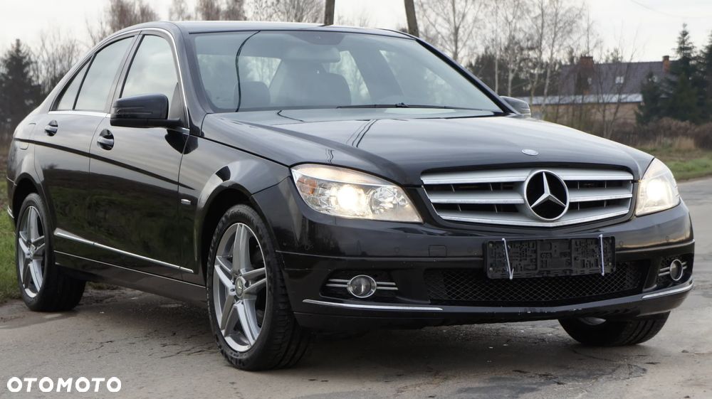 Mercedes-Benz Klasa C 180 Kompressor BlueEFFICIENCY - 2