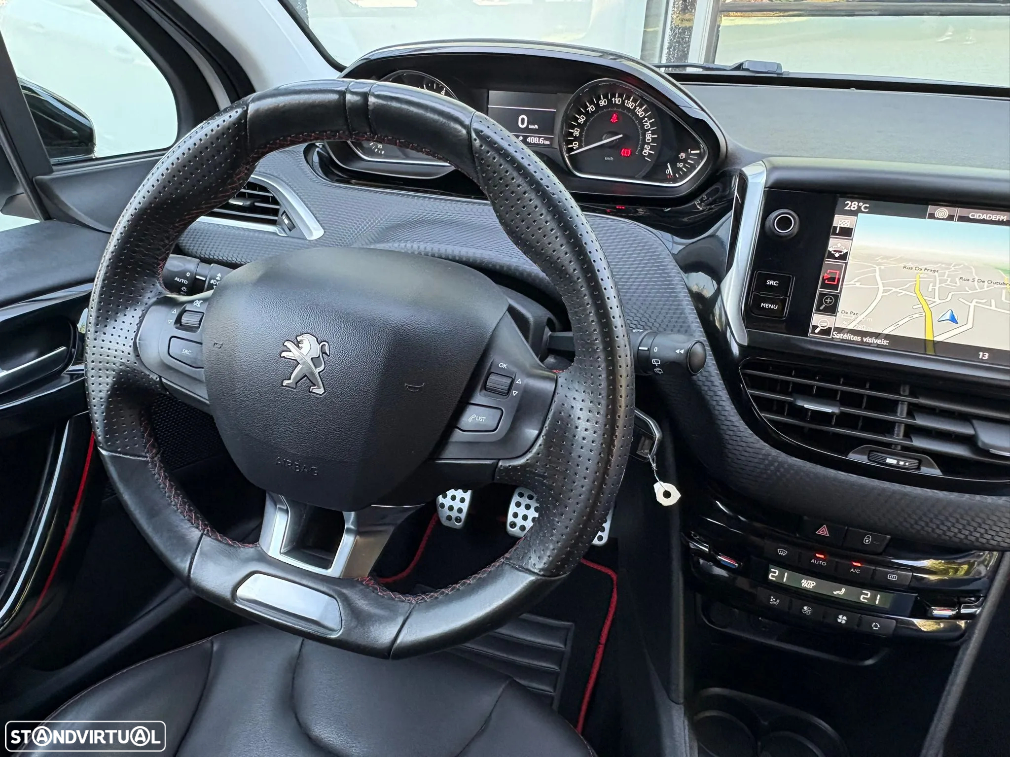 Peugeot 208 1.2 PureTech GT Line - 4
